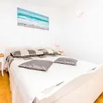 Marina Appartement Ražanj