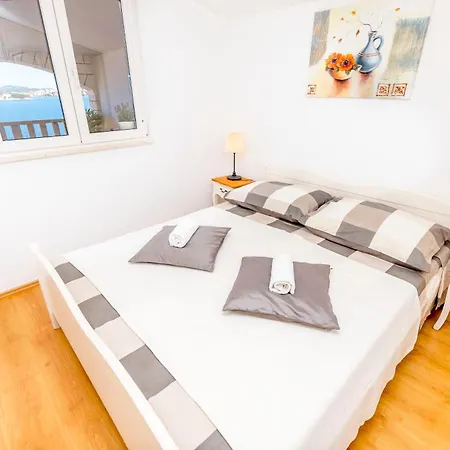 Marina Apartament *