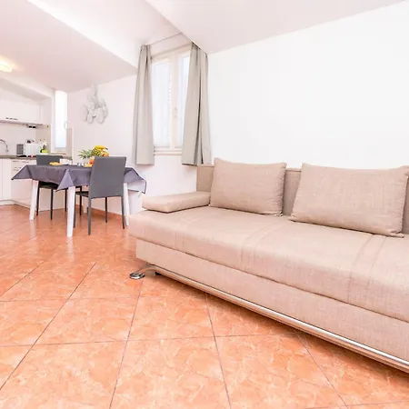 Marina Apartamento Ražanj