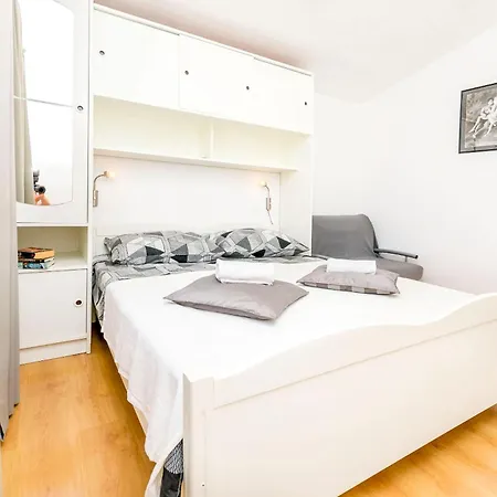 Marina Apartament *