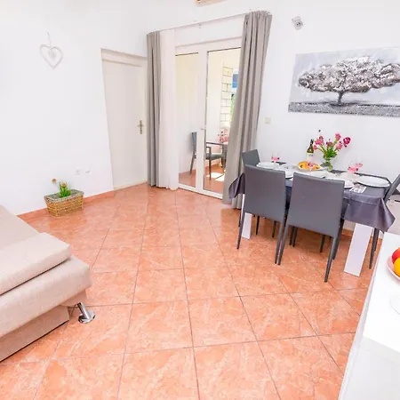 Marina Apartamento Ražanj