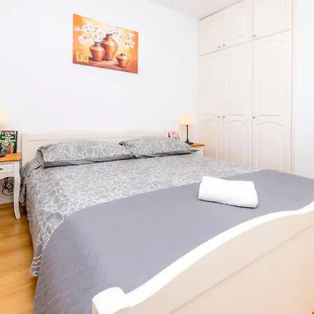 Apartament Marina Ražanj