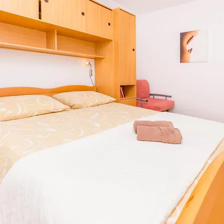 Apartament Marina