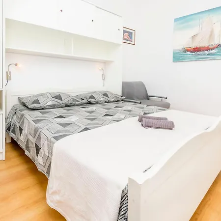 Apartament Marina Ražanj