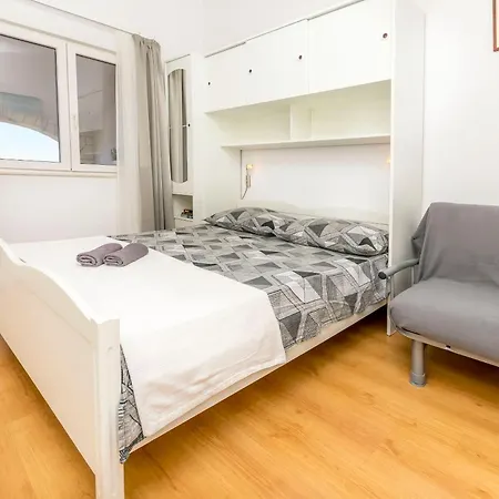 Marina Apartament *